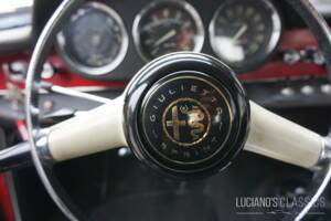 Image 41/68 of Alfa Romeo Giulietta Sprint 1300 (1965)