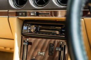 Image 36/59 of Mercedes-Benz 300 SL (1989)
