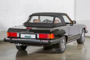 Image 5/20 of Mercedes-Benz 560 SL (1987)