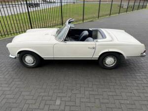 Bild 9/50 von Mercedes-Benz 230 SL (1966)