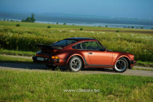 Image 14/28 de Porsche 911 Turbo 3.3 (1988)