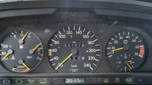 Image 15/18 de Mercedes-Benz 420 SEL (1987)