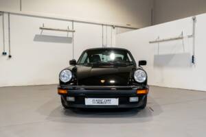 Image 9/38 of Porsche 911 Carrera 3.2 (1986)