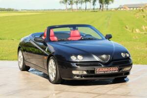 Image 17/50 of Alfa Romeo Spider 3.0 V6 24V (2001)