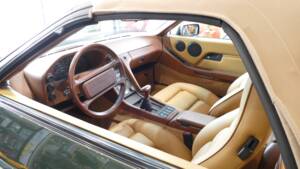 Image 15/19 of Porsche 928 S4 (1989)