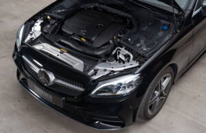 Bild 40/41 von Mercedes-Benz C 300 (2023)