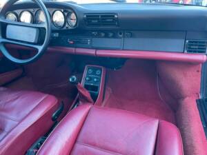 Immagine 14/20 di Porsche 911 Carrera 3.2 (1988)