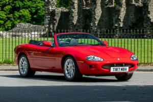 Bild 1/33 von Jaguar XK8 4.0 (1999)