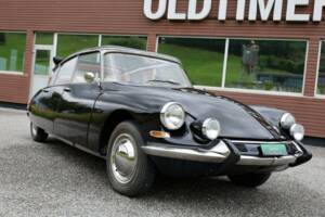 Image 9/37 of Citroën ID 19 (1964)