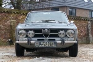 Image 5/50 de Alfa Romeo Giulia GT 1300 Junior (1972)