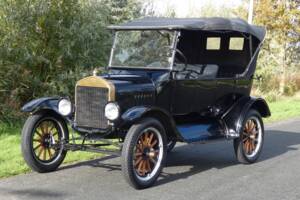 Image 7/41 of Ford Model T Touring (1925)