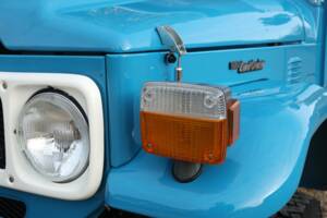 Bild 41/50 von Toyota Land Cruiser BJ 45 (1982)