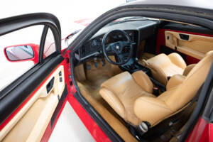 Afbeelding 7/32 van Alfa Romeo SZ (1994)