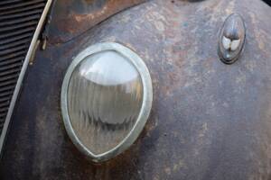 Image 39/134 of Ford V8 (1937)