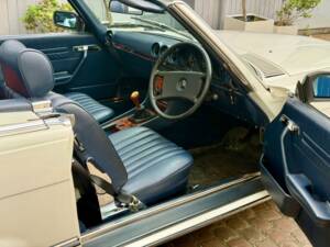 Image 27/50 of Mercedes-Benz 280 SL (1984)