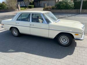 Afbeelding 2/5 van Mercedes-Benz 280 (1975)