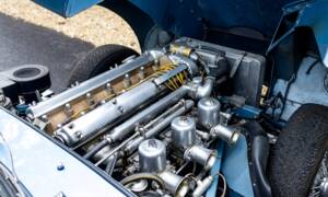 Image 4/46 de Jaguar E-Type "Lightweight" (1963)