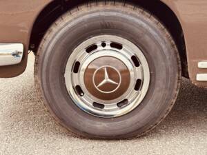 Image 22/43 of Mercedes-Benz 220 S (1956)