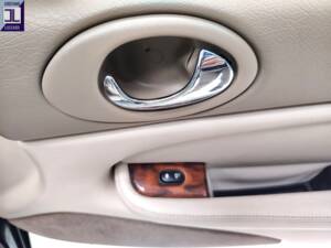 Bild 54/65 von Jaguar XKR (1998)