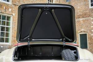 Image 55/61 of Mercedes-Benz 190 SL (1959)