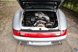Image 18/90 de Porsche 911 Carrera 4S (1996)