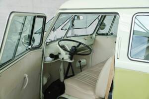 Image 14/47 of Volkswagen T1 minibus (1961)