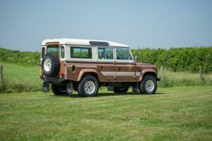 Image 9/33 of Land Rover Defender 110 (1983)