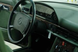Bild 26/50 von Mercedes-Benz 300 SEL (1986)