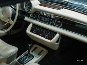 Bild 25/31 von Mercedes-Benz 280 SE 3,5 (1971)