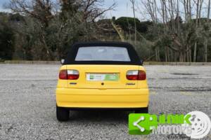 Image 8/10 of FIAT Punto 85 16V (1999)
