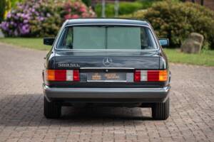 Image 17/91 of Mercedes-Benz 560 SEL (1990)