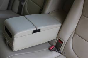 Imagen 36/77 de Jaguar XJ 8 4.2 (2005)