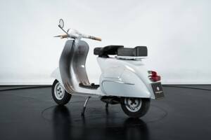 Afbeelding 2/30 van Piaggio Vespa 125 (1963)