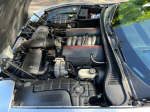 Image 26/50 of Chevrolet Corvette (2001)