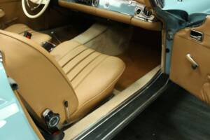 Bild 29/50 von Mercedes-Benz 280 SL (1971)