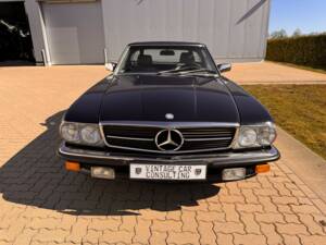 Afbeelding 7/59 van Mercedes-Benz 560 SL (1986)