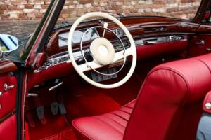 Bild 3/50 von Mercedes-Benz 220 SE Cabriolet (1960)