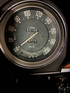 Bild 15/30 von Alfa Romeo Giulia 1.6 Super (1973)