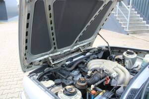 Image 22/32 de BMW 325ix (1990)