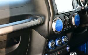 Bild 40/50 von Jeep Wrangler 3.8 &quot;75th Aniversary&quot; (2016)