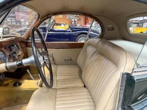 Image 7/28 of Jaguar XK 120 FHC (1953)