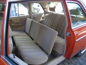 Immagine 52/60 di Mercedes-Benz 250 (1978)