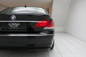 Bild 12/18 von BMW 760i (2005)