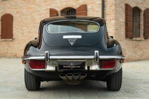 Bild 8/50 von Jaguar E-Type V12 (2+2) (1971)