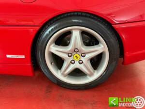 Image 31/34 of Ferrari F 355 F1 GTS (1996)