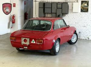 Imagen 12/68 de Alfa Romeo Giulia 1600 Sprint GT Veloce (1966)