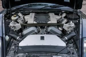 Bild 3/50 von Aston Martin V12 Vanquish (2002)