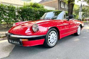 Image 1/20 of Alfa Romeo 2.0 Spider (1988)
