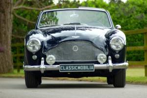 Image 4/22 of Aston Martin DB 2&#x2F;4 Mk III (1958)
