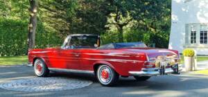 Image 2/44 of Mercedes-Benz 220 SE b (1962)